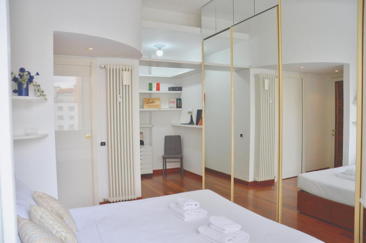 New Renovated Apartment With Balcony Porta Romana Milão Exterior foto