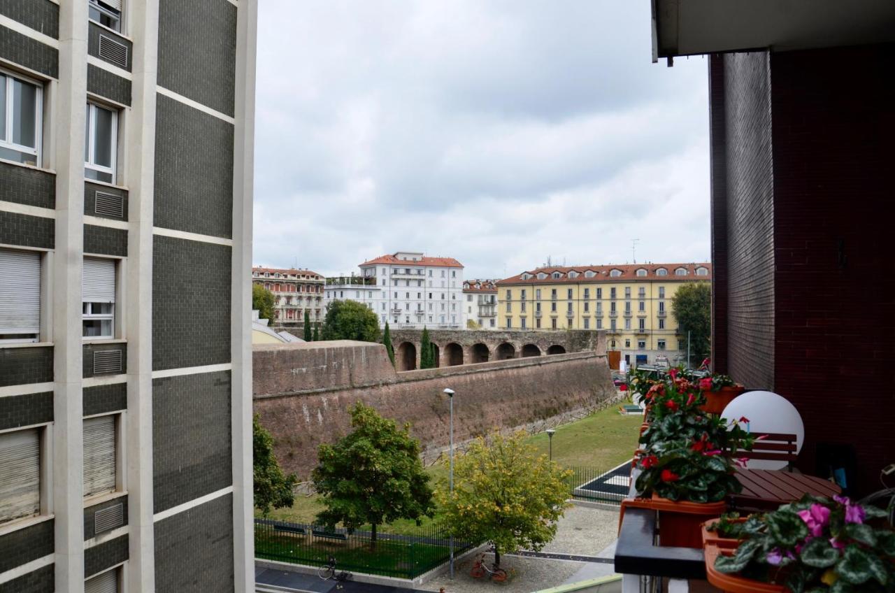New Renovated Apartment With Balcony Porta Romana Milão Exterior foto